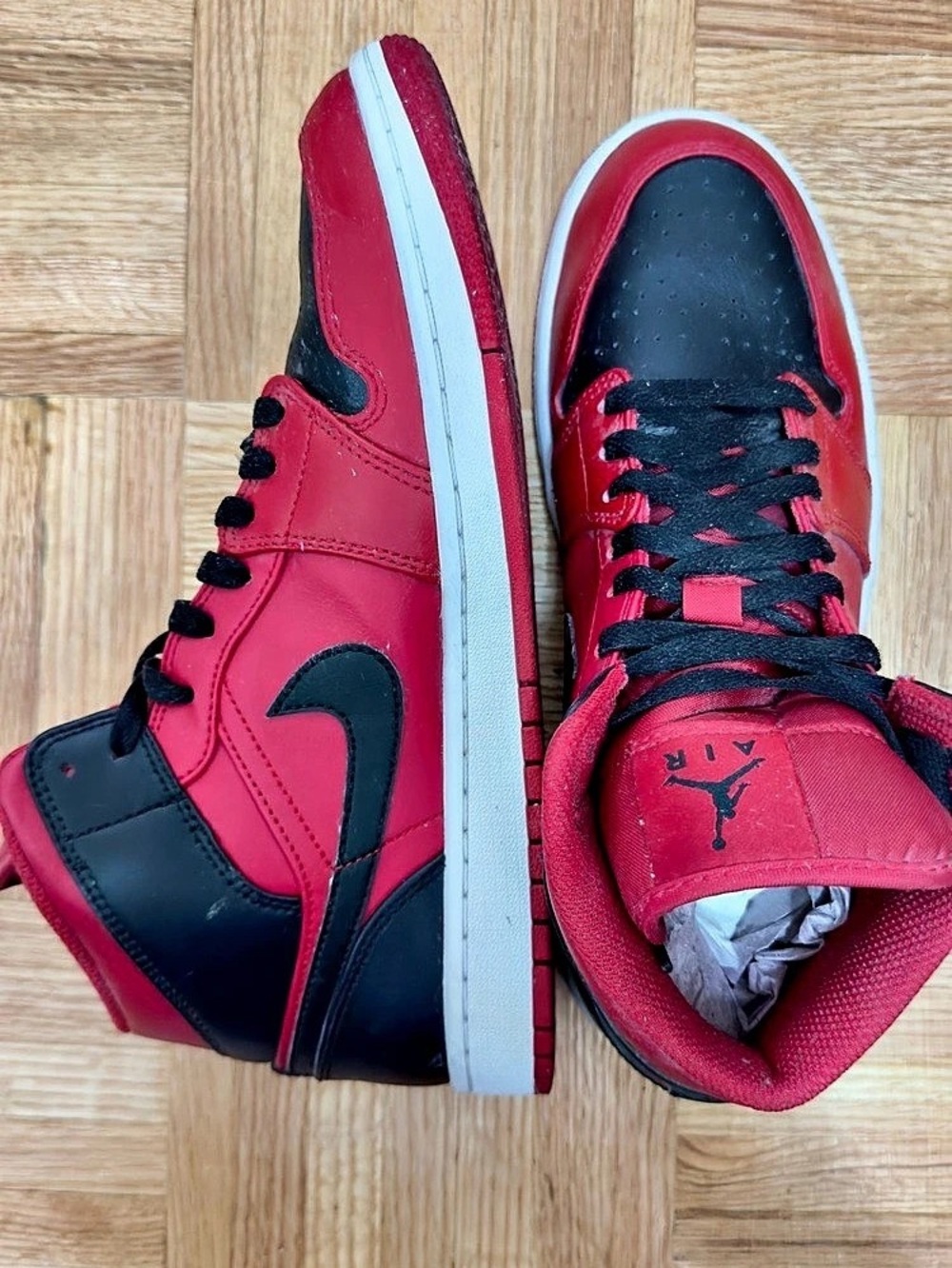 Nike Air Jordan 1 Red & Black Sneakers Like New